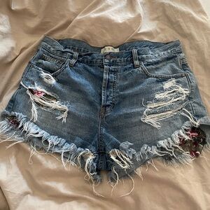 Free people/ We the Free cut off shorts